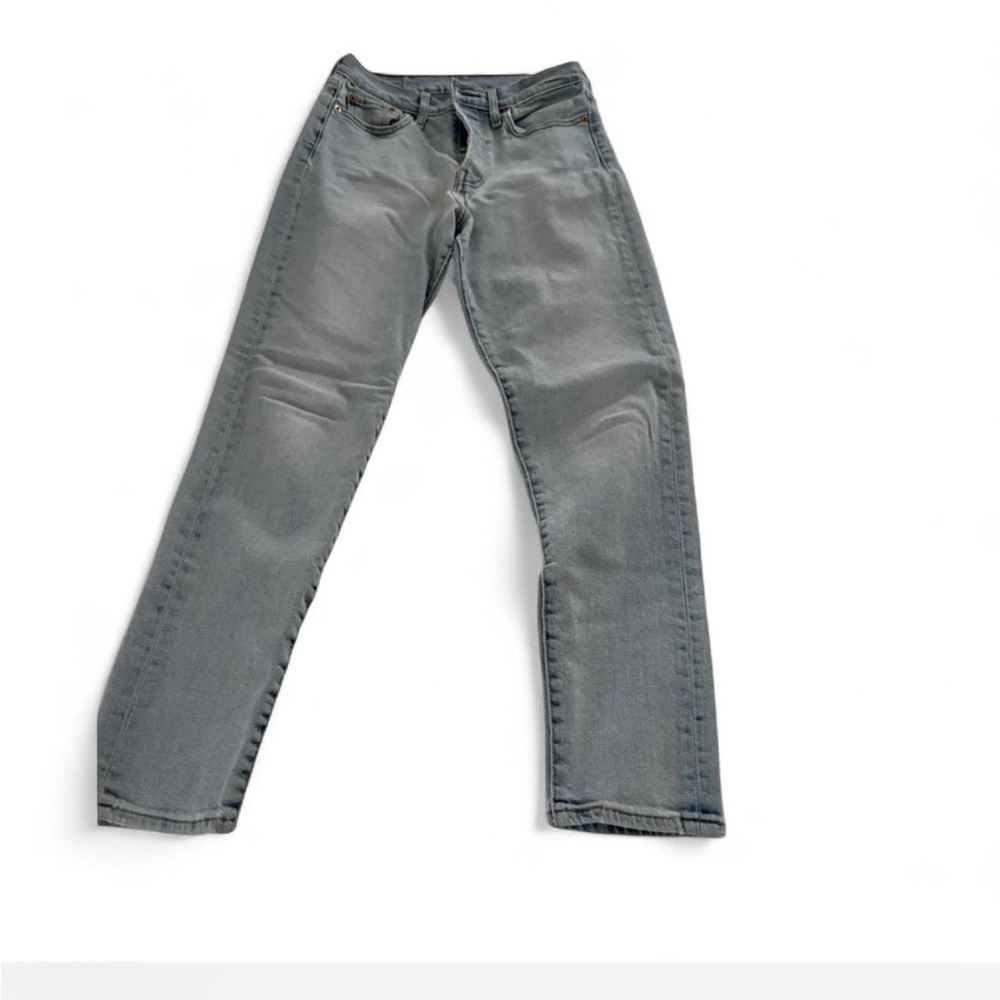 Levi's Women's blue Straight Leg Jeans